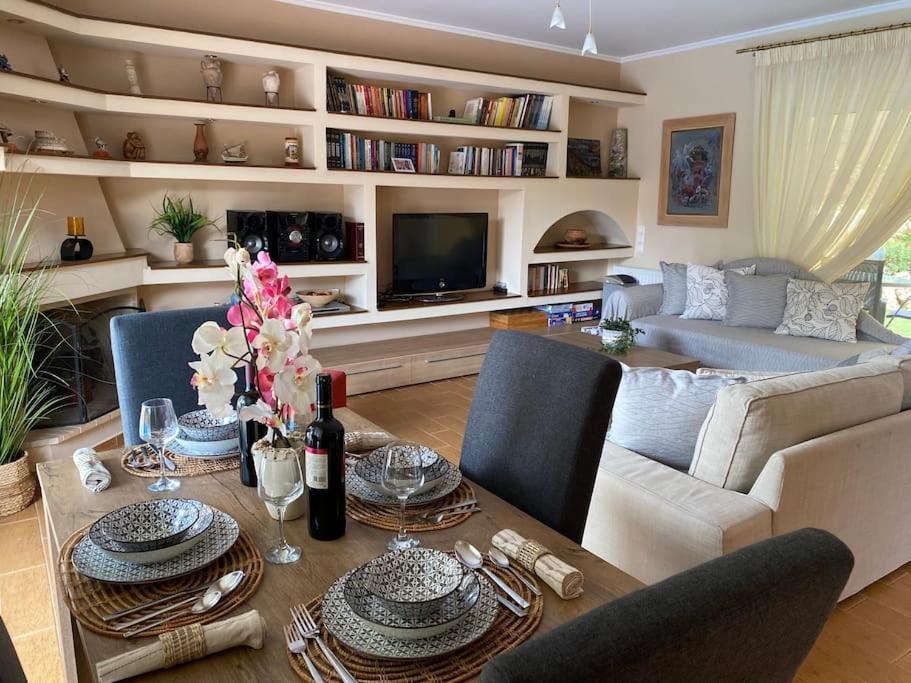 Pool Garden House Near The Sea Apartment Vari (Attica)